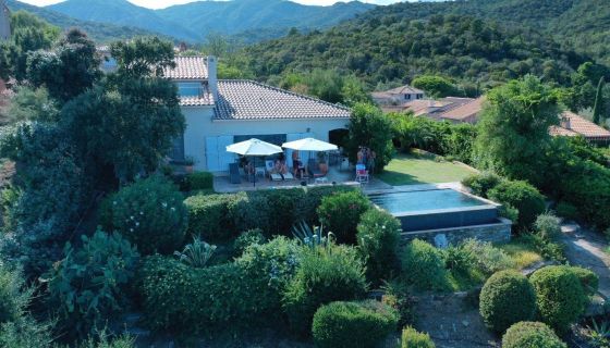 A vendre Magnifique villa 6 PIECES vue Mer Cala D'Oro  SOLENZARA