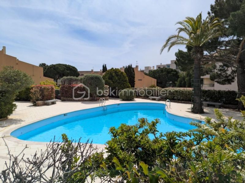 A louer STUDIO  19 M2 BORD DE MER BANDOL