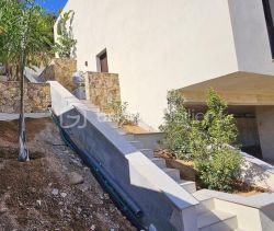 A louer APPARTEMENT DE PRESTIGE NEUF T3 67 M2 TERRASSE BORD DE MER PIETROSELLA