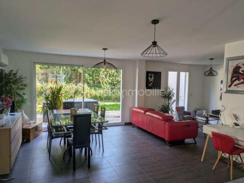 A louer MAISON  CONTEMPORAINE  GIGNAC