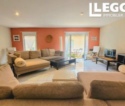 A louer APPARTEMENT T3 120 M2 BORD DE MER PORT VENDRES