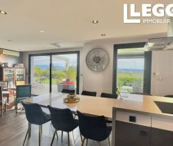 A louer MAISON  7 PIECES 260 M2  LA REDORTE