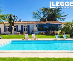 A louer MAISON  DE MAîTRE BORD DE MER LA ROCHELLE