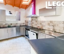 A louer MAISON  DE MAîTRE  UZES