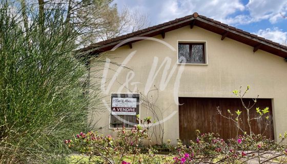 A vendre MAISON  DE MAîTRE BORD DE MER LANTON