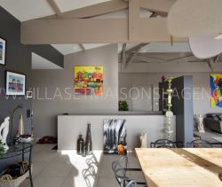 A vendre MAISON  D'ARCHITECTE BORD DE MER LANTON