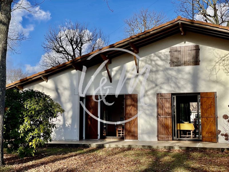 A vendre MAISON  5 PIECES 100 M2 BORD DE MER ANDERNOS LES BAINS