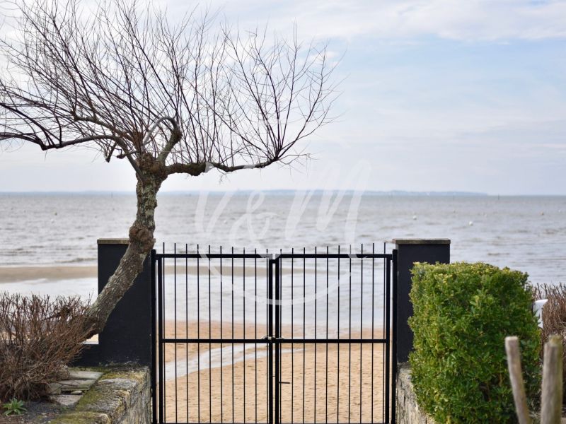 A vendre MAISON  8 PIECES 180 M2 BORD DE MER ANDERNOS LES BAINS