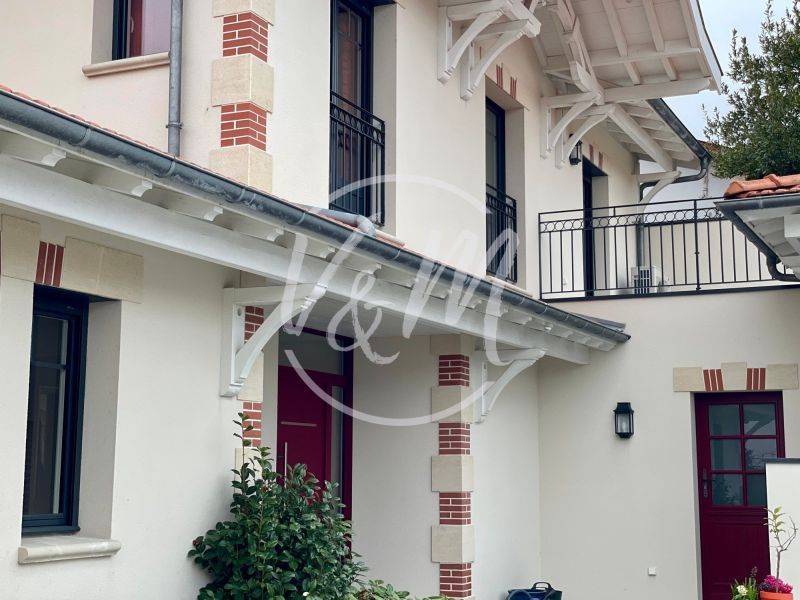A vendre MAISON  CONTEMPORAINE BORD DE MER ANDERNOS LES BAINS