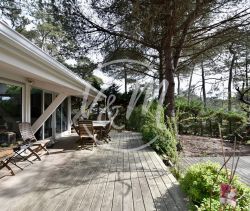 A vendre MAISON  5 PIECES 104 M2 BORD DE MER LEGE CAP FERRET