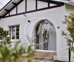 A vendre MAISON  6 PIECES 125 M2 BORD DE MER LANTON