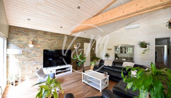 A vendre MAISON  5 PIECES 148 M2 BORD DE MER LANTON