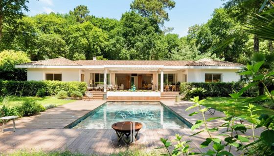 A vendre  VILLA D'EXCEPTION 5 PIECES FACE AU GOLF  HOSSEGOR