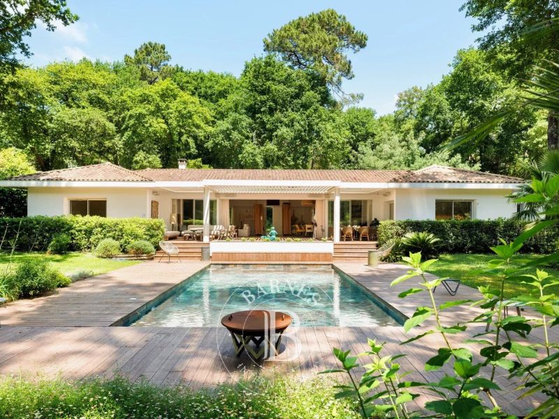 A vendre  VILLA D'EXCEPTION 5 PIECES FACE AU GOLF  HOSSEGOR