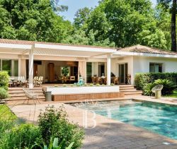 A vendre  VILLA D'EXCEPTION 5 PIECES FACE AU GOLF  HOSSEGOR