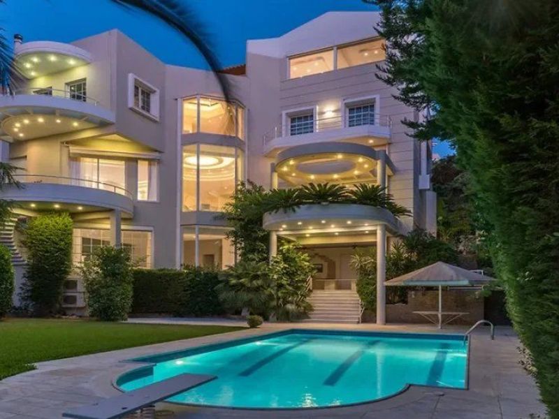 A vendre Merveilleuse Villa 8 PIECES VUE MER  Voula  
