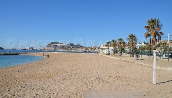 A vendre APPARTEMENT T2 plage au pied La Ciotat