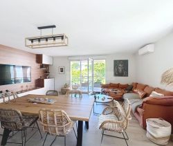 A vendre APPARTEMENT DE PRESTIGE T3 75 M2 TERRASSE BORD DE MER LA CIOTAT