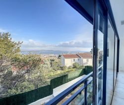 A vendre VILLA CONTEMPORAINE 4 PIECES VUE MER PANORAMIQUE  La Ciotat