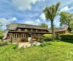 A vendre Ensemble immobilier de caractEre 10 PIECES Etretat