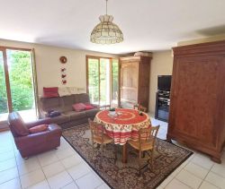 A vendre CHARMANTE Maison 4 PIECES 85 M² SEMUSSAC
