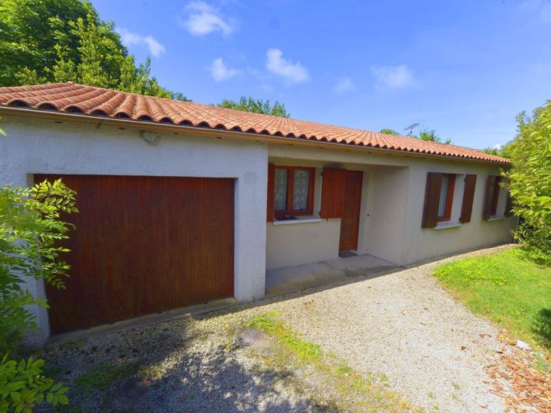 A vendre CHARMANTE Maison 4 PIECES 85 M² SEMUSSAC