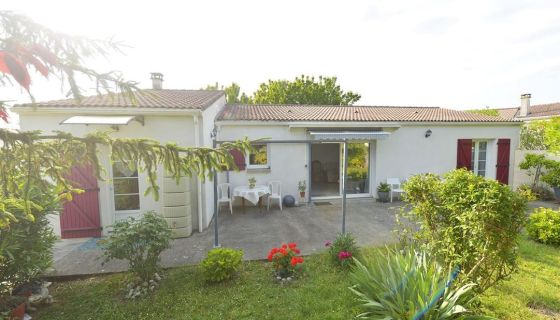 A vendre BELLE MAISON 8 PIECES 105 M² SEMUSSAC