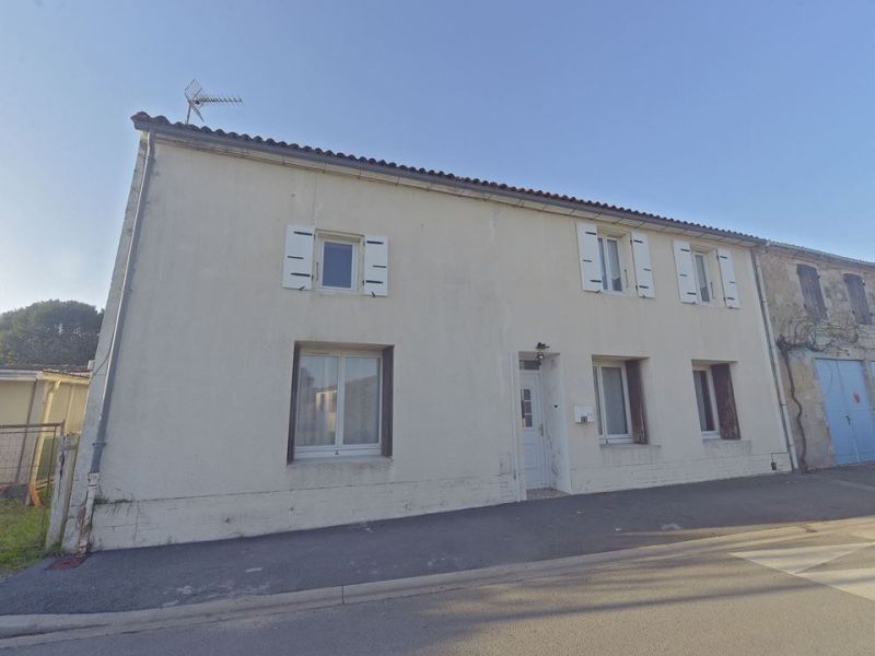 A vendre GRANDE Maison CHARENTAISE 7 PIECES 184 M² Nieulle sur seudre