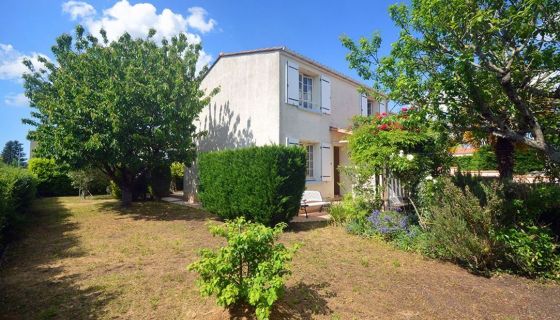 A vendre Maison MITOYENNE 4 PIECES St Georges de Didonne