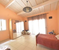 A vendre jolie Maison  234 m² PISCINE MESCHERS SUR GIRONDE