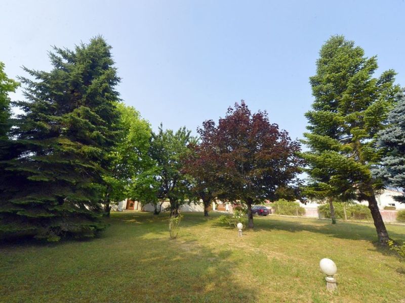 A vendre Terrain CONSTRUCTIBLE ET VIABILISE 400 M²  MESCHERS SUR GIRONDE