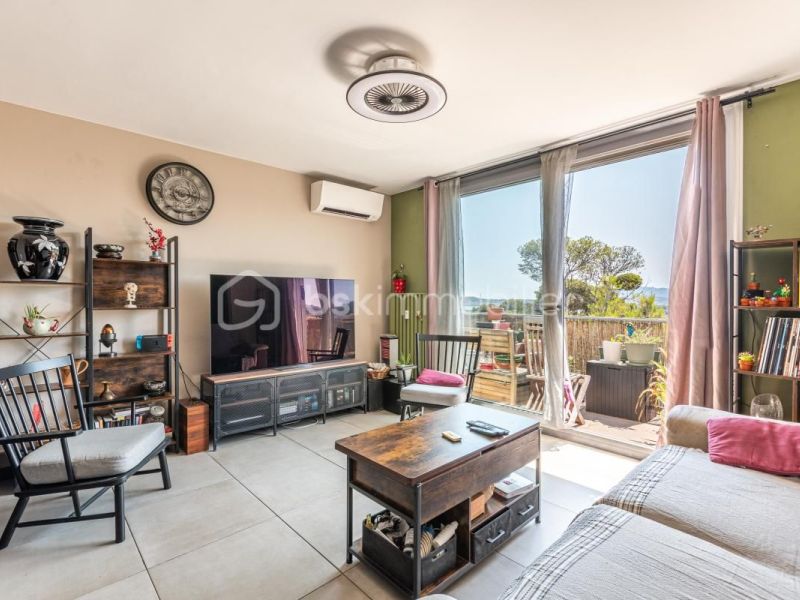 A louer APPARTEMENT T4 70 M2 TERRASSE BORD DE MER TOULON