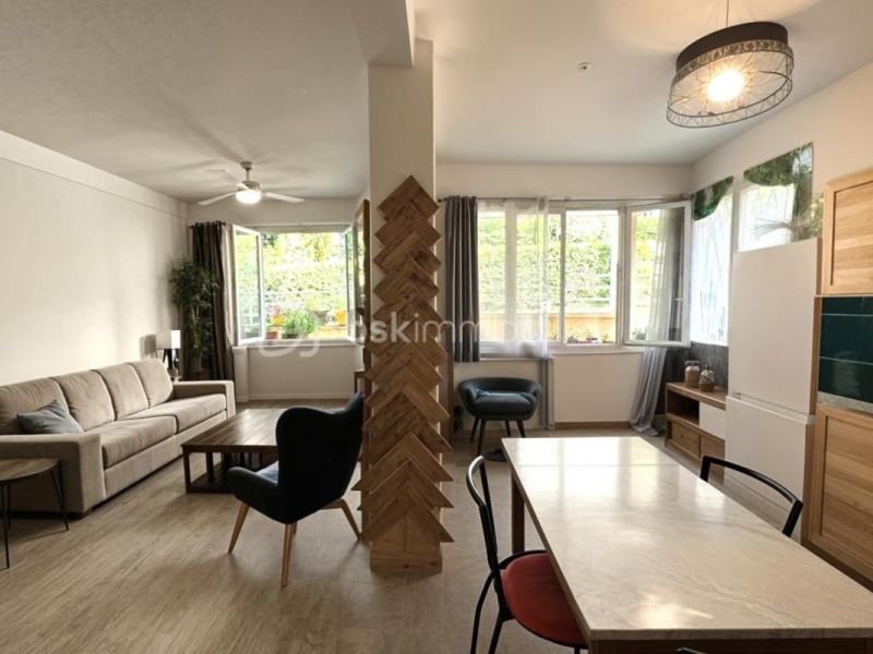 A louer APPARTEMENT T2 58 M2 BORD DE MER NICE