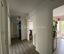 A louer APPARTEMENT T4 73 M2 BORD DE MER TOULON