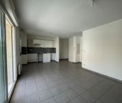 A louer APPARTEMENT T2 43 M2 BORD DE MER AGDE
