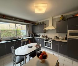 A vendre maison 7 PIECES proche des plages CENTRE VILLE  Concarneau 