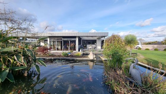 A vendre Magnifique maison contemporaine 10 PIECES entre ville et campagne LESNEVEN