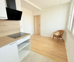 A vendre Appartement T2 DERNIER ETAGE CENTRE VILLE Toulon