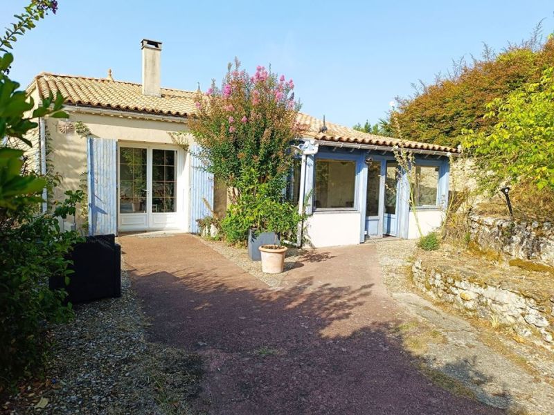 A vendre CHARMANTE MAISON 4 PIECES TALMONT
