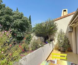 A louer APPARTEMENT T4 84 M2 TERRASSE  NIMES