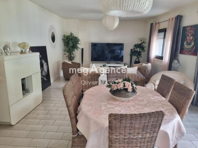 A louer APPARTEMENT T3 90 M2 BORD DE MER LE HAVRE