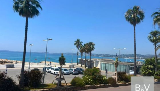 A vendre Appartement T4 rez-de-jardin face A  la mer  CAGNES SUR MER