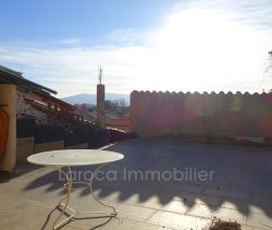 A vendre MAISON  7 PIECES 131 M2  PASSA Village