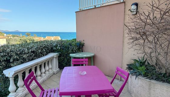 A louer APPARTEMENT T2 24 M2 TERRASSE VUE MER FREJUS