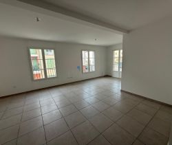 A louer APPARTEMENT NEUF T2 50 M2  TARADEAU