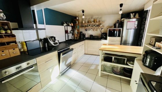 A louer MAISON  CONTEMPORAINE BORD DE MER AMBARES ET LAGRAVE
