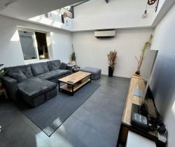 A louer MAISON  CONTEMPORAINE BORD DE MER AMBARES ET LAGRAVE