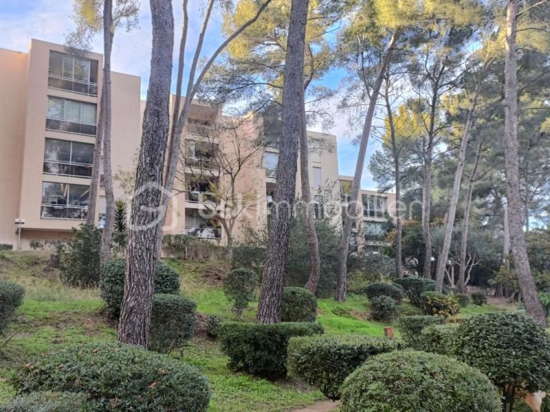 A louer APPARTEMENT NEUF T3 67 M2 BORD DE MER LA SEYNE SUR MER