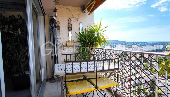 A louer APPARTEMENT T3 60 M2 TERRASSE  SALON DE PROVENCE