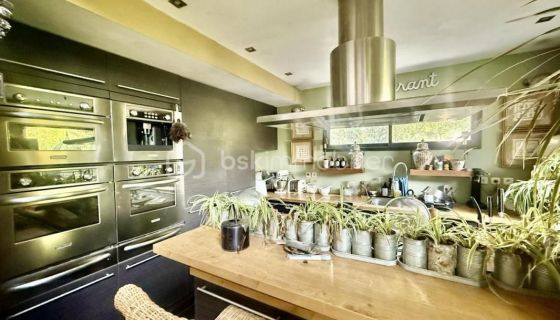 A louer MAISON  6 PIECES 182 M2  GRABELS